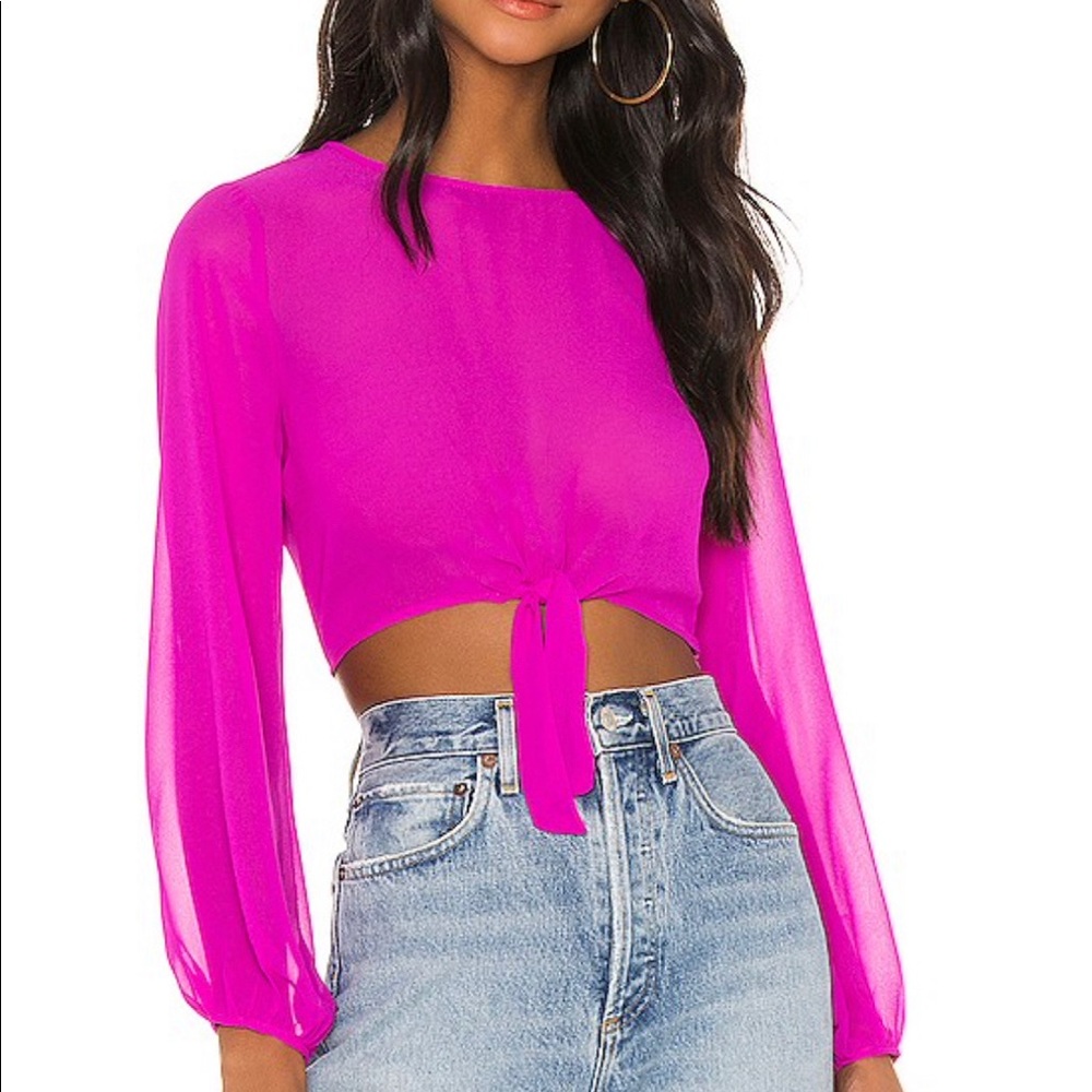 Crop top Tie Front Shirt in Fuchsia
superdown